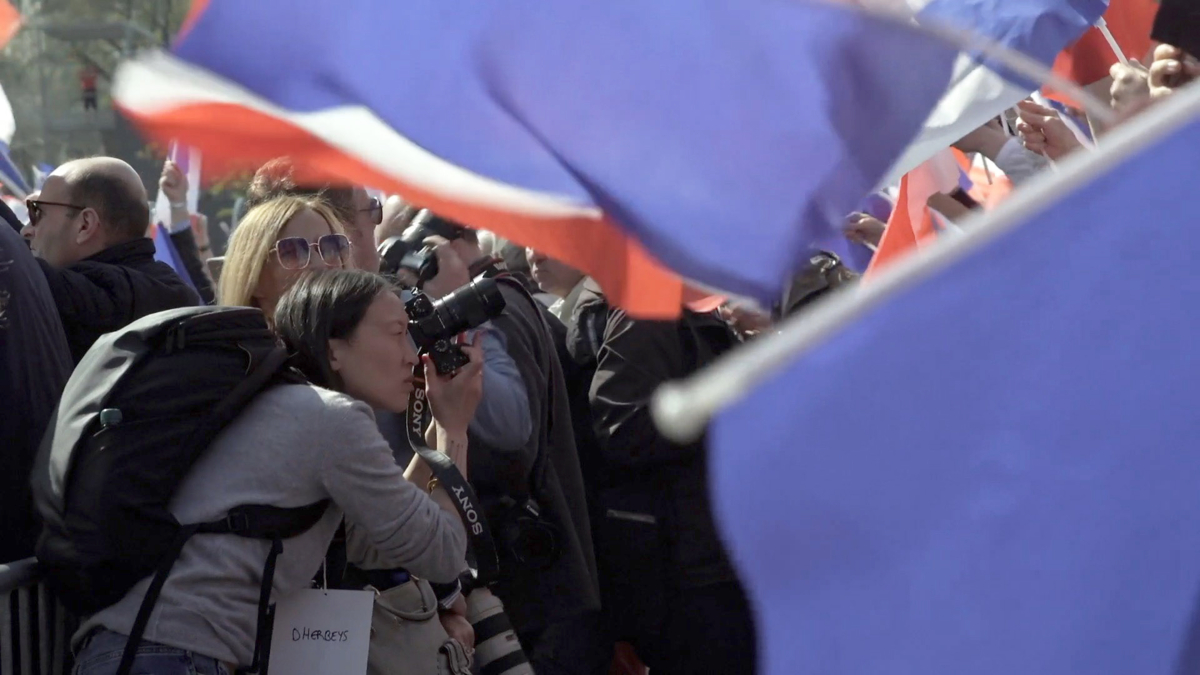 La photojournaliste Agnès Dherbeys pour Le Monde