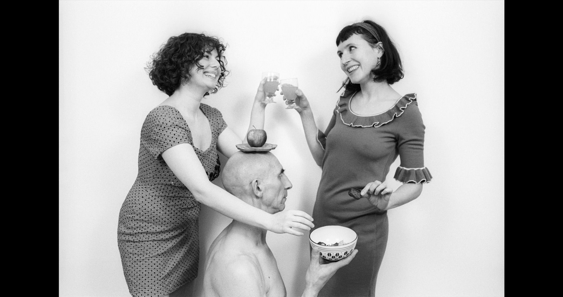 Romy et Laure… et le secret de l’homme meuble