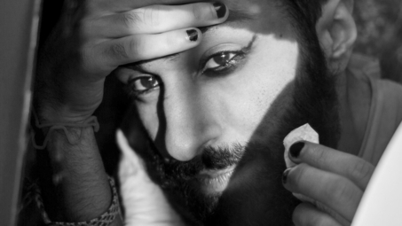 yasaman-dehmyani-photojournaliste-iranienne-photographie-documentaire-homosexualite-genre-fluide-serie-iran-no-filter-arte-realise-par-nathalie-masduraud-et-valerie-urrea1