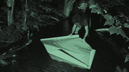 la-nuit-est-ma-chambre-noire-un-film-documentaire-de-andre-cornellier-sur-les-photogrammes-de-michael-flomen